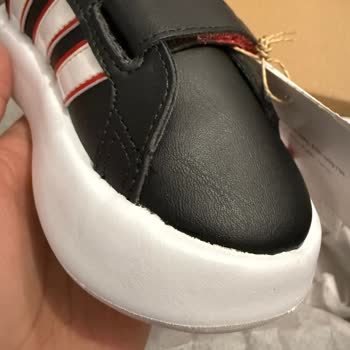 Adidas Mağazasında Yanıltıcı Poşet Ve İade Reddi