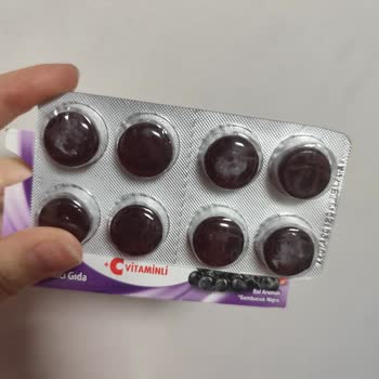 Sözde Takviye Edici Gıda Son Kullanma Tarihine Bir Yıl Kalmış Olmasına Rağmen Şimdiden Bozulmuş