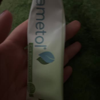 Hametol Kremi Kullanımından Sonra Yüzümde Şiddetli Kızarıklık, Yanma Ve Kaşıntı