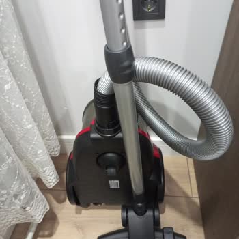 Samsung Vc07r302mvr/TR Model Süpürge Halıda Hareket Etmiyor Ve Değişim Talep Ediyorum