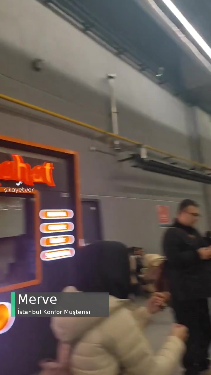 İstanbul Konfor İhmal Ve İnsanları Bekletme videonun kapak resmi