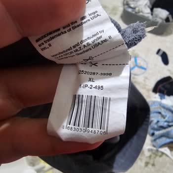 Skechers Eşofman Takımının 3 Ayda Renk Solması Ve Dikiş Açıkları