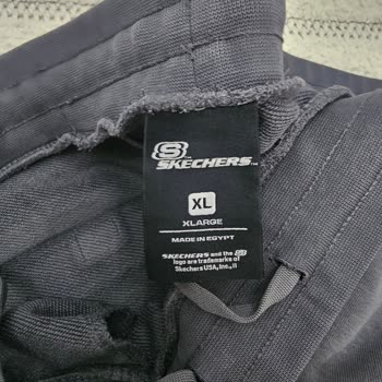 Skechers Eşofman Takımının 3 Ayda Renk Solması Ve Dikiş Açıkları