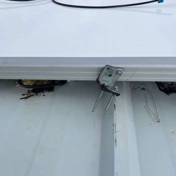 Yanlış Batarya Ve Hatalı Kurulum Sonucu Çatı Hasarı Ve Sistem Arızası