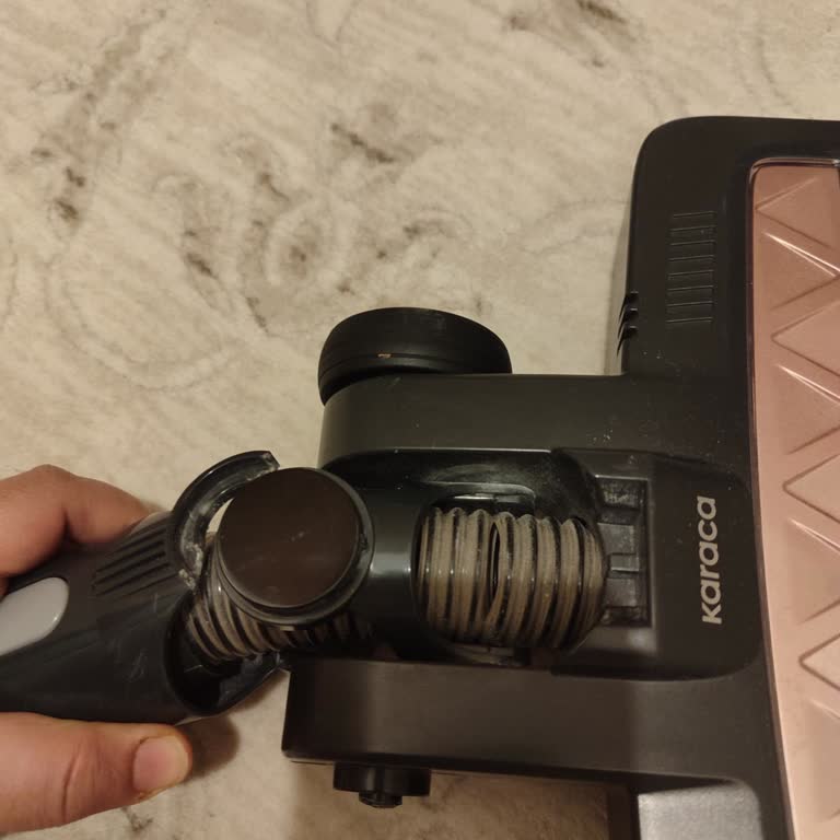 Dik Süpürge Hortumu Kendiliğinden Yırtıldı: Garanti Kapsamında Değişim Talebi