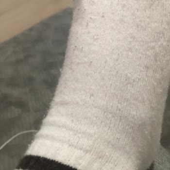 LCW Çizgili Çorap Ve Çocuk Jeans Ürünlerinde Hızlı Tüylenme Ve Diz Aşınması