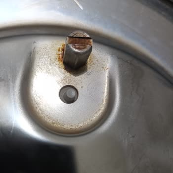 Korkmaz Vita Plus Düdüklü Tencere Setinde Üç Ayda Paslanma Ve Sağlık Endişesi