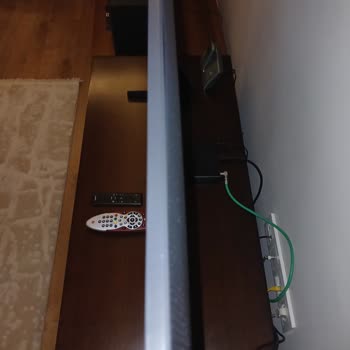 Samsung Q8F Televizyonunun Arka Panel Açılma Sorunu Ve İade Talebi