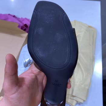 Zara'dan Kullanılmış Sandalet Gönderildiği İçin Güvenim Sarsıldı