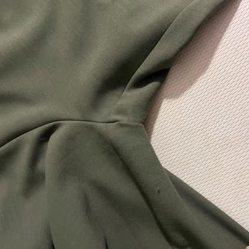 Beymen Club Pantolonunda Tek Kullanımda Tüylenme Ve Deformasyon