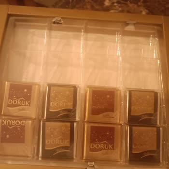 Eksik Çikolata Kutusu Hediye Anında Utanç Ve Güven Kaybına Neden Oldu