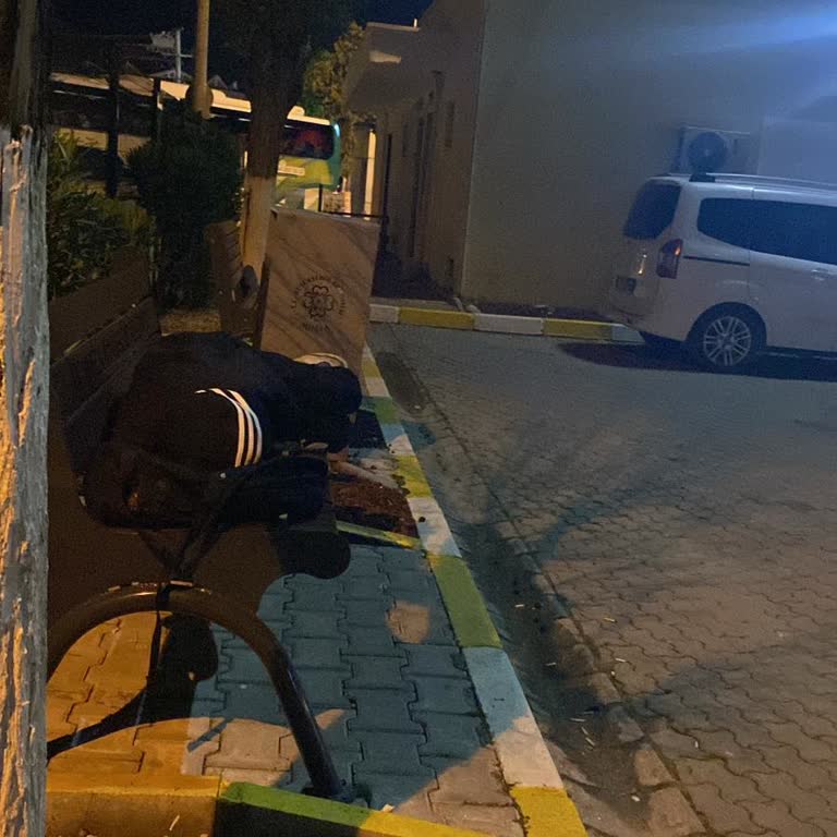 Kamil Koç Seferinin Uzun Rötarı Ve Çocuklu Yolcuların Soğukta Bekletilmesi