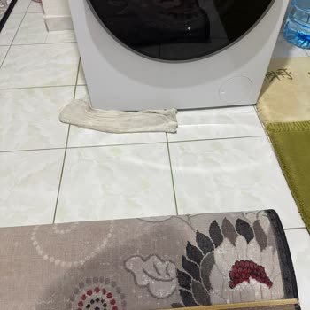 Arızalı Kurutma Makinesi Ve Su Sızdıran Çamaşır Makinesi İçin Değişim Talebi