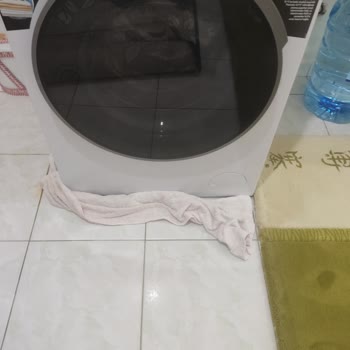 Arızalı Kurutma Makinesi Ve Su Sızdıran Çamaşır Makinesi İçin Değişim Talebi