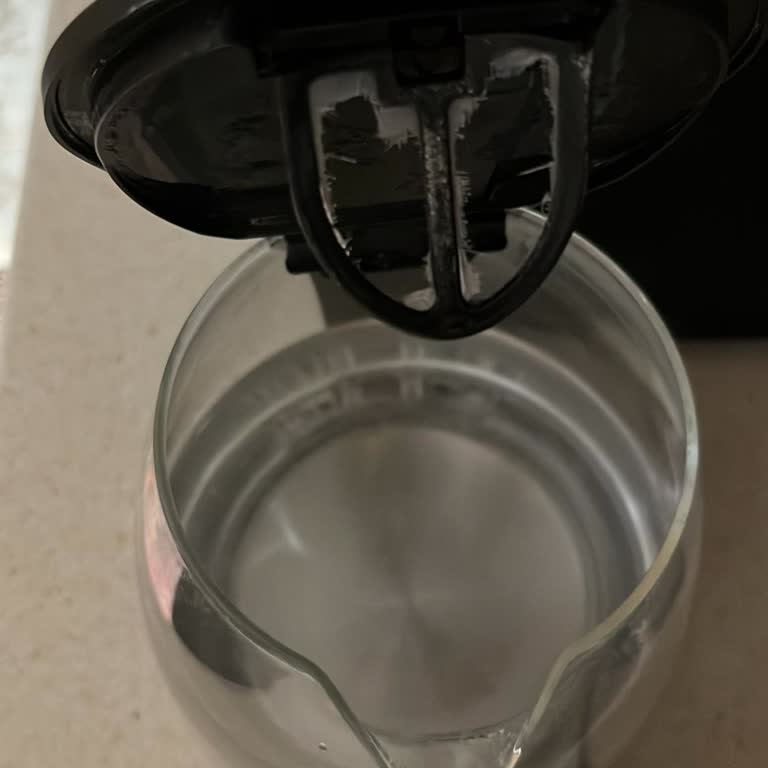 Garanti Kapsamında Kireç Filtresi Yırtılan Su Isıtıcısı İçin Ücretsiz Değişim Talebi