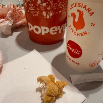 Popeyes Çamsan AVM Şubesinde Kıl Bulunan Nugget Hijyen Sorunu