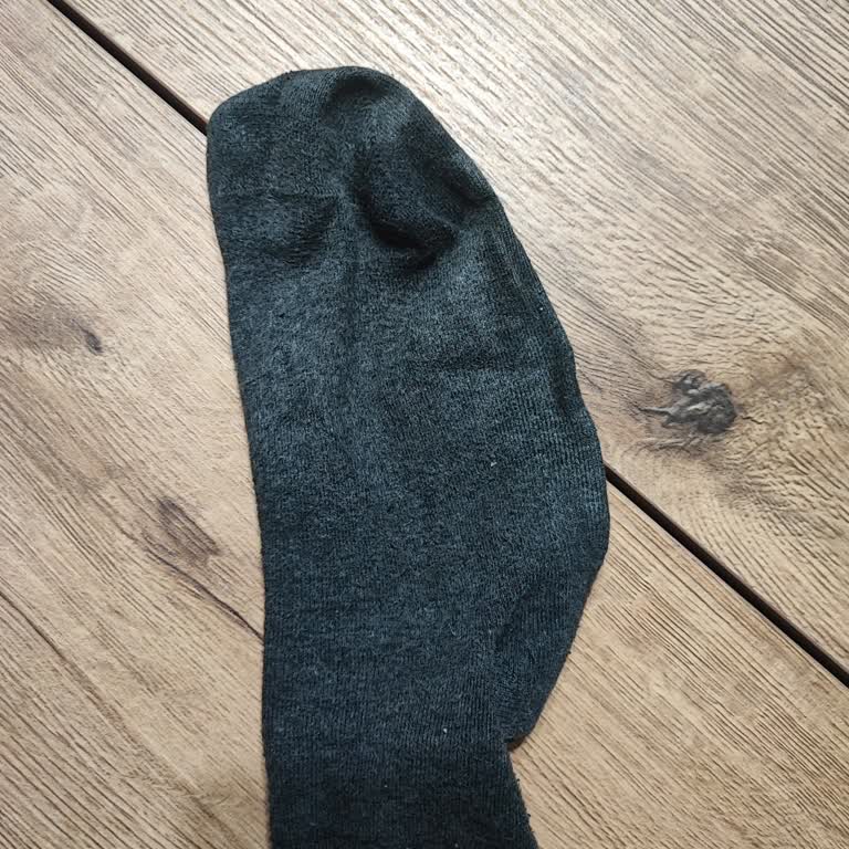 Skechers Su Geçirmez Ayakkabı İki Ayda Özelliğini Kaybetti, Garanti Ve Değişim Talebi Reddedildi