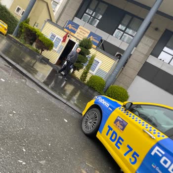 Avrupa Konutları Taksi Durağında Kadınlara Yönelik Saldırgan Davranış Ve Küfür