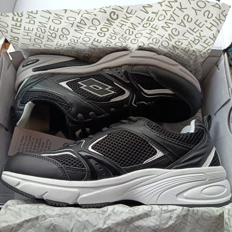 Yanlış Gönderilen Spor Ayakkabı İçin Hızlı Ve Ücretsiz Çözüm Talebi