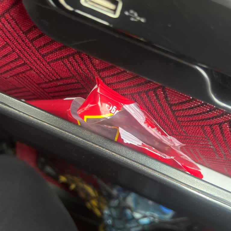 Gecikme, Bilgilendirme Eksikliği, Kaba Personel Ve Kirli Koltuklar