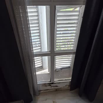 Gümrük Otel Urla Kalmadığım Gecelerin Ücret İadesine de Yapmadılar