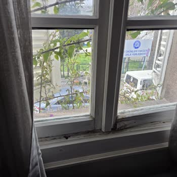 Gümrük Otel Urla Kalmadığım Gecelerin Ücret İadesine de Yapmadılar