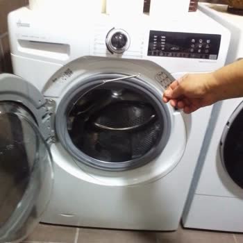 Hoover Çamaşır Makinesindeki Sızıntı Ve Ücretli Servis Talepleri