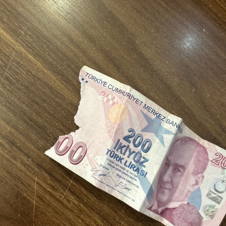 ATM'de Sıkışan 200 TL İadesi İçin Çözüm Talebi