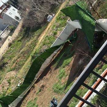 Gün Tel Çit Sistemleri İlk Rüzgarda Çitler Devrildi