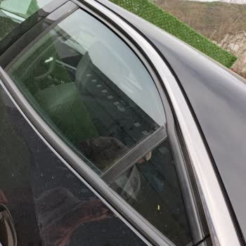Arka Sol Kapı Camındaki Kendiliğinden Yırtılma İçin Garanti Talebi