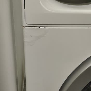 Profilo Çamaşır Makinesinin Ön Kapak Paslanması Ve Güvenlik Riski