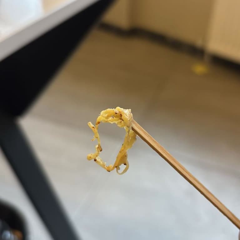 İstanbul Organik'ten Satın Alınan Fit Nut Badem Ezmesinde Kavanozdan Plastik Parça Çıktı