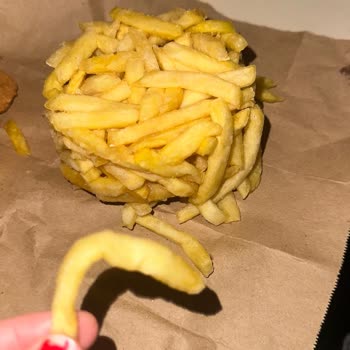 Patates Kızartması Burger'in İçine Karıştırıldı, İade Reddi