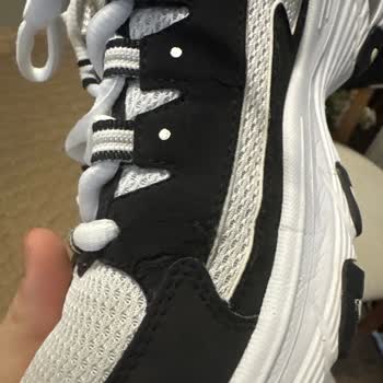 Skechers Ayakkabısında Dikiş Kalite Sorunu Ve Değişim Talebi
