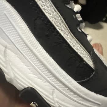 Skechers Ayakkabısında Dikiş Kalite Sorunu Ve Değişim Talebi