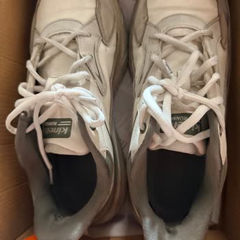 Mardin FLO Mağazası Yırtılan Ayakkabıya Değişim İsteğini Reddetti