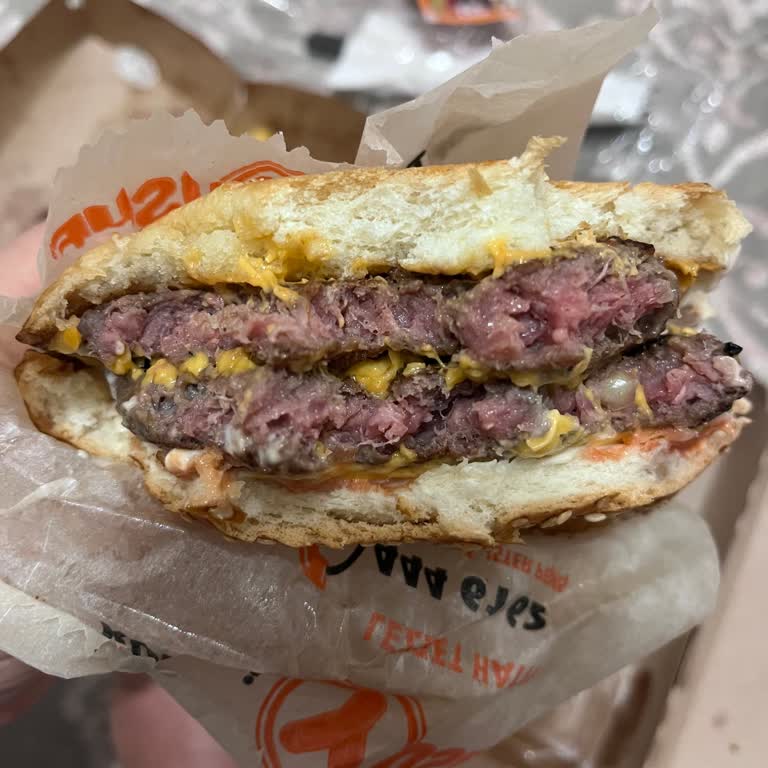 Çiğ Hamburger Gönderildi, İade Talebim Reddedildi