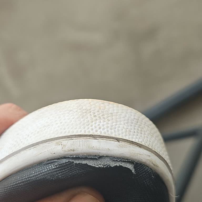 Boyner Antalya'dan Aldığım Armani Ayakkabıda Garanti Reddi Ve Kullanıcı Hatası