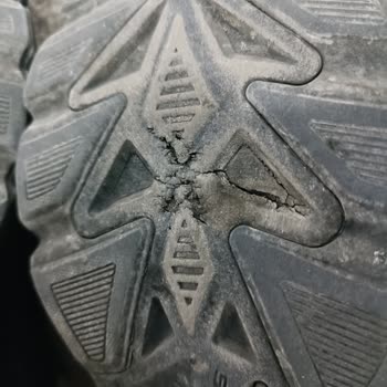 Skechers Ayakkabısının Alt Tabanı Erken Yırtıldı, Garanti Reddi