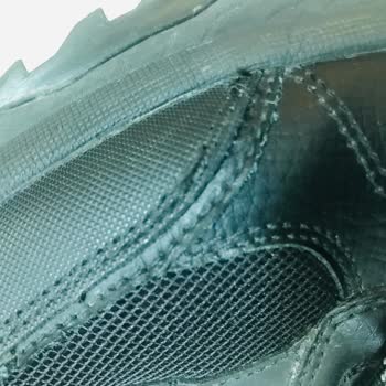 Kısa Sürede Dikişleri Açılan Skechers Ayakkabı İçin Değişim Talebi