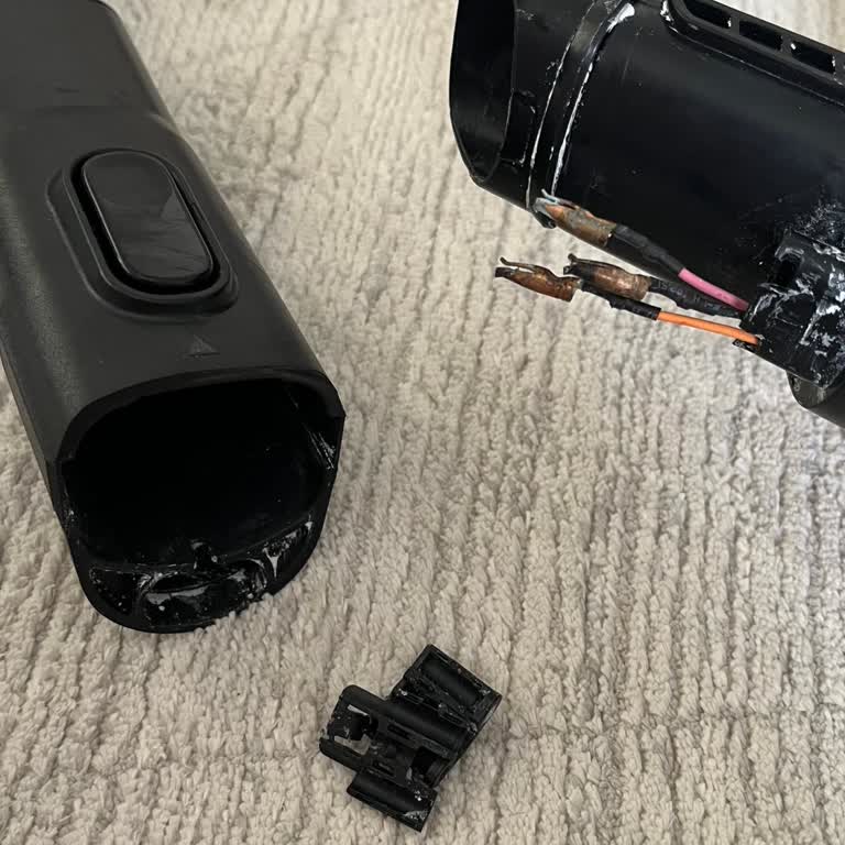 Philips SpeedPro Max Aqua Plus Süpürge Sürekli Arızalar Nedeniyle Değişim Talebi