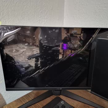 Asus Bilgisayar Sıfır Fiyatı Yaklaşık 13.000 TL Olan Monitörün Ekran Değişimi İçin 9.000 TL İstendi