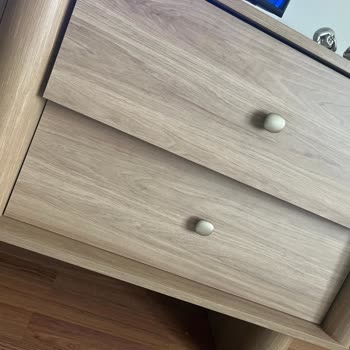 Konsol Teslimindeki Hatalı Menteşe Ve Eksik Kurulum