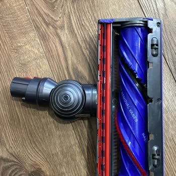 Dyson V12 Halı Süpürme Başlığı Aniden Bozuldu, Garanti Süresi Bittiği İddiası Ve Destek Reddi