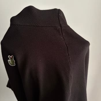 Üç Ayda Deforme Olan Lacoste T‑Shirt’te Kalite Sorunu