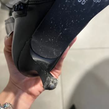 Kısa Sürede Bozulan Deri Botta Ücretsiz Onarım Ve İade Talebi