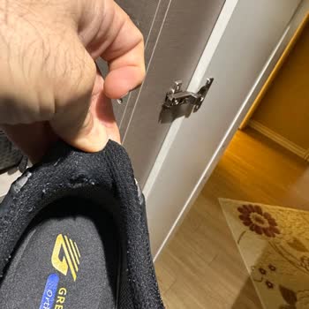 Kısa Sürede Yıpranan 7000 TL’lik Kışlık Botta Garanti Reddi