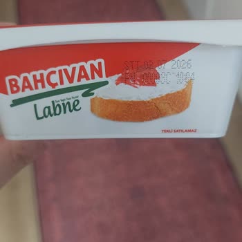 Bebek Sağlığını Tehlikeye Atan Yabancı Madde İçeren Bozuk Labne Peyniri