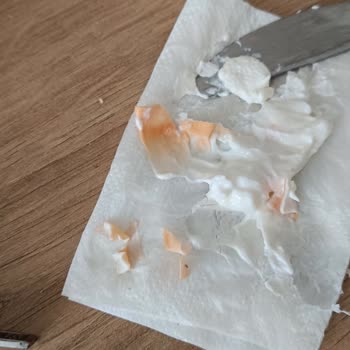 Bebek Sağlığını Tehlikeye Atan Yabancı Madde İçeren Bozuk Labne Peyniri