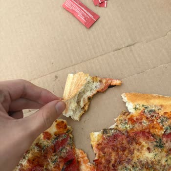 Sarımsaklı Kenar Notu Gözardı Edildi Ve Teslim Süresi Uzun